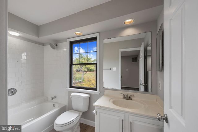 20 RHODES PL, Lutherville Timonium, MD 21093