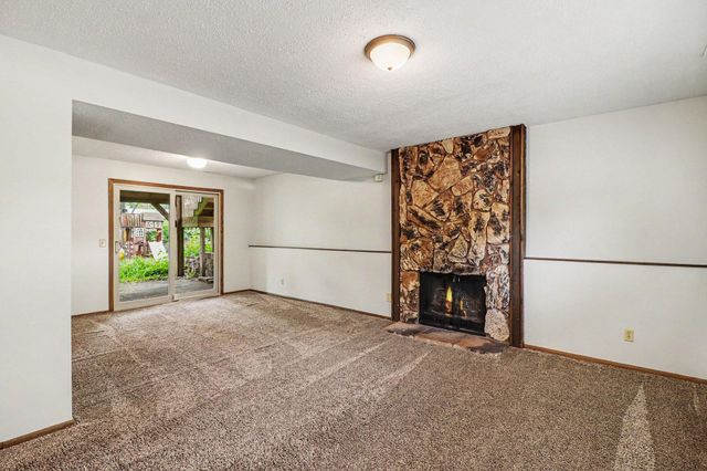 6724 Aldrich Avenue N, Brooklyn Center, MN 55430