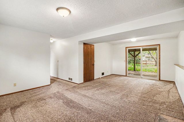 6724 Aldrich Avenue N, Brooklyn Center, MN 55430