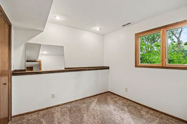 6724 Aldrich Avenue N, Brooklyn Center, MN 55430