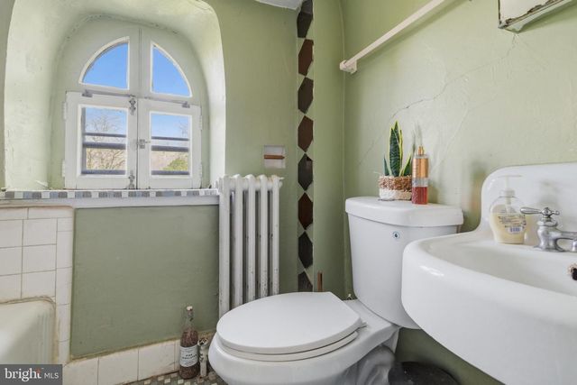 8962-62 RIDGE AVE, Philadelphia, PA 19128