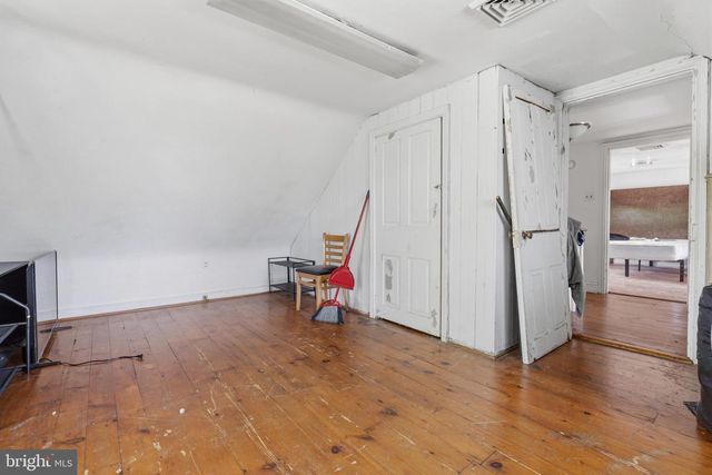 8962-62 RIDGE AVE, Philadelphia, PA 19128