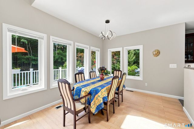 9-A New Bridge Road, Brookfield, CT 06804
