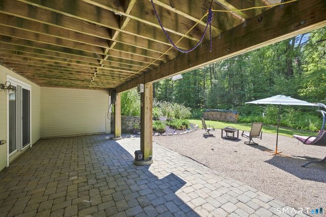 9-A New Bridge Road, Brookfield, CT 06804