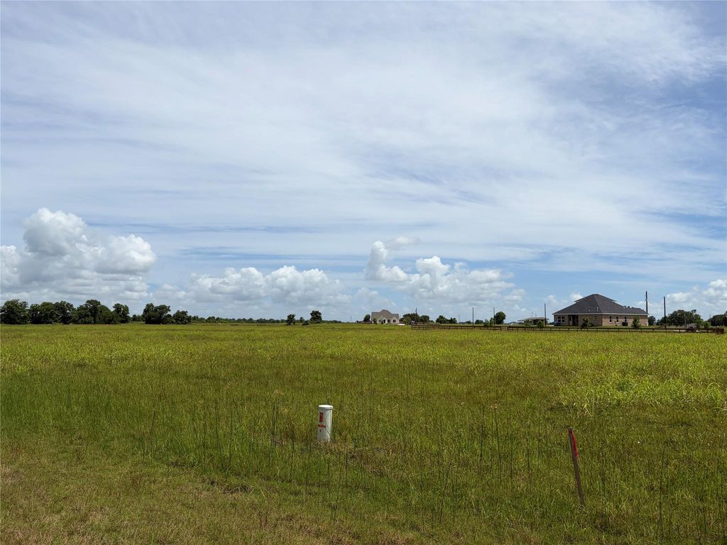 0 Conestoga Trail, Angleton, TX 77515