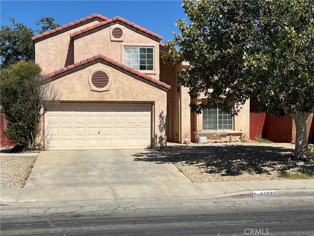 Image 1 of property listing at 44630 3470 17th E,, Lancaster, CA 93535