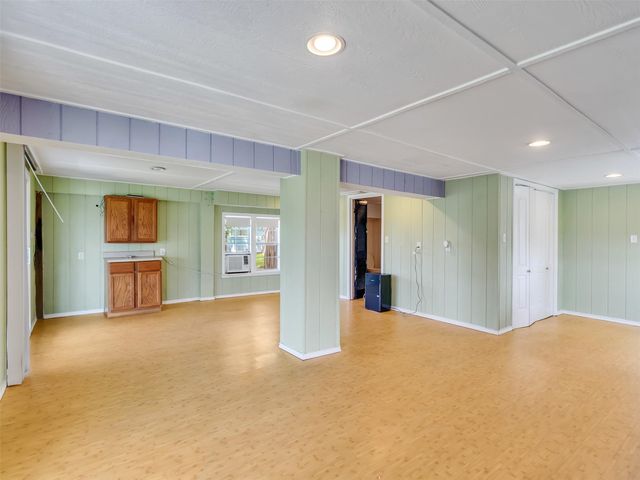 2172 County Road 297, Sargent, TX 77414