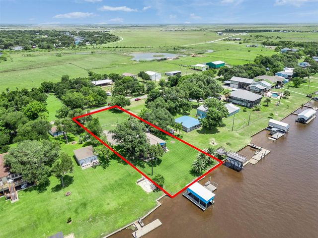 2172 County Road 297, Sargent, TX 77414