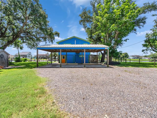 2172 County Road 297, Sargent, TX 77414