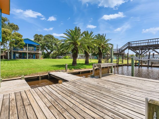 2172 County Road 297, Sargent, TX 77414