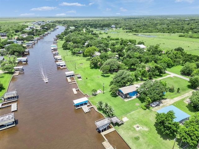 2172 County Road 297, Sargent, TX 77414