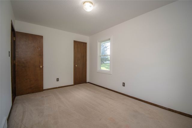 1148 Pinehurst Lane, Norwalk, IA 50211