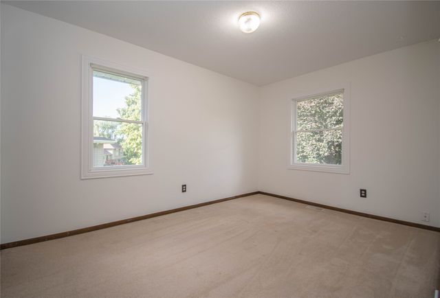 1148 Pinehurst Lane, Norwalk, IA 50211