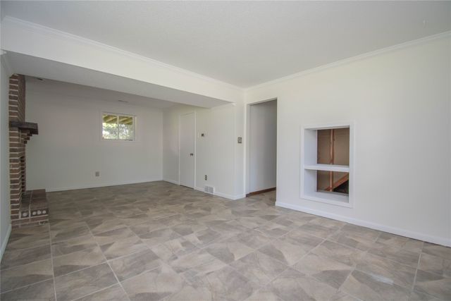 1148 Pinehurst Lane, Norwalk, IA 50211