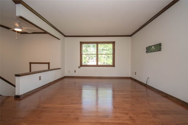 1148 Pinehurst Lane, Norwalk, IA 50211