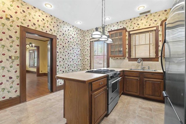 602 McDaniel Street, Tallahassee, FL 32303