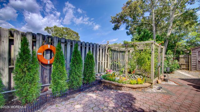 22 Quail Run, Brick, NJ 08723