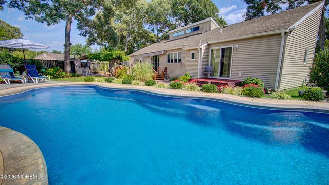 22 Quail Run, Brick, NJ 08723