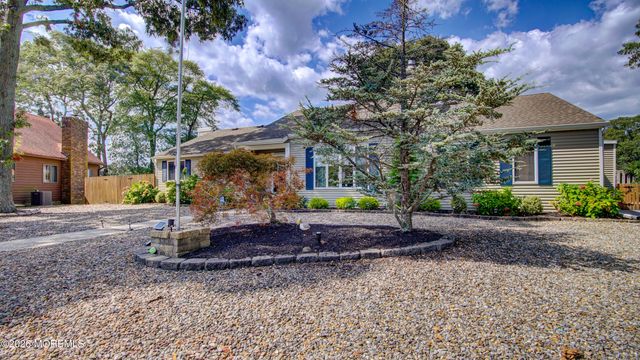 22 Quail Run, Brick, NJ 08723