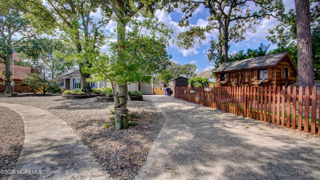 22 Quail Run, Brick, NJ 08723