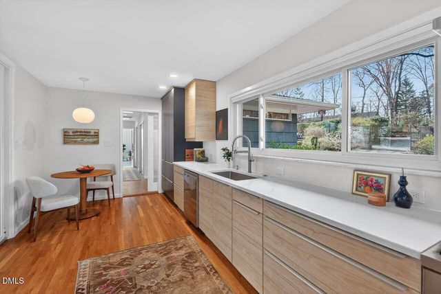 32 Mount Bolus Road, Chapel Hill, NC 27514