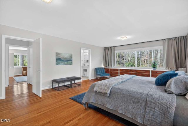 32 Mount Bolus Road, Chapel Hill, NC 27514