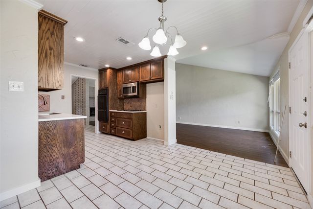 908 Prestwick Lane, Richardson, TX 75080
