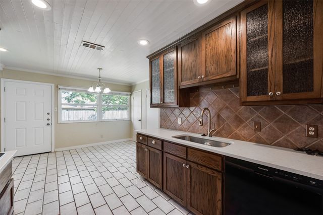 908 Prestwick Lane, Richardson, TX 75080