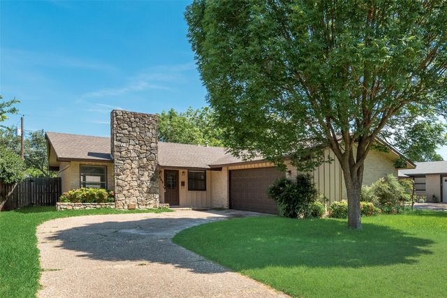 908 Prestwick Lane, Richardson, TX 75080