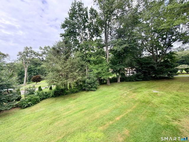 30 Valley Brook Terrace, Stratford, CT 06614