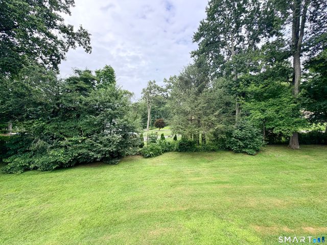 30 Valley Brook Terrace, Stratford, CT 06614
