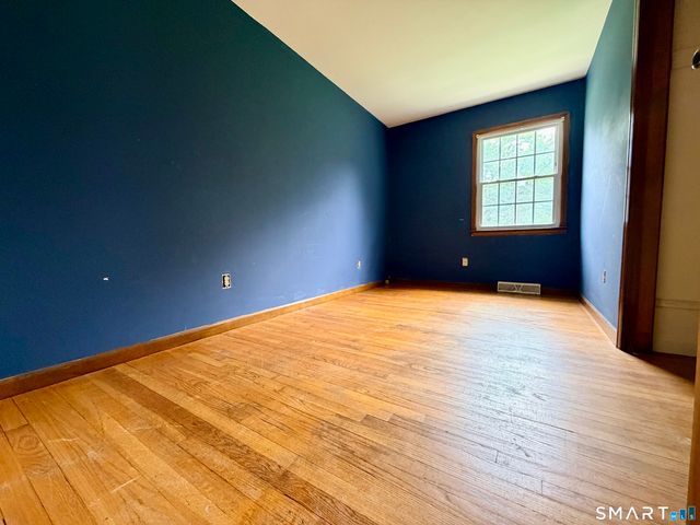 30 Valley Brook Terrace, Stratford, CT 06614
