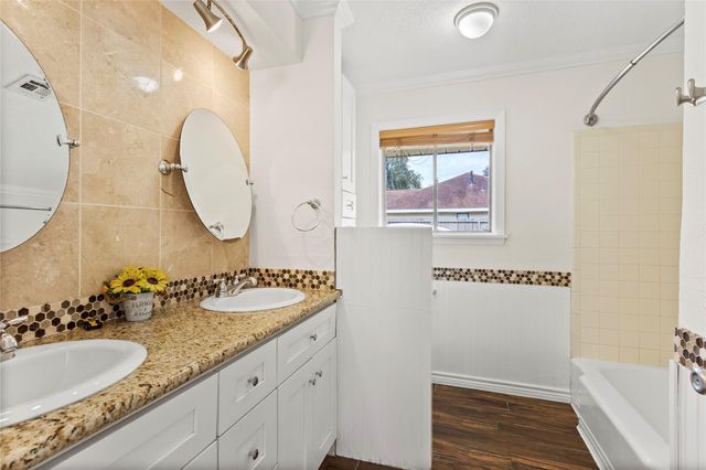 3601 E Jasmine Street, Pearland, TX 77581