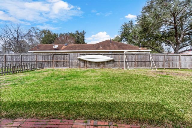 3601 E Jasmine Street, Pearland, TX 77581