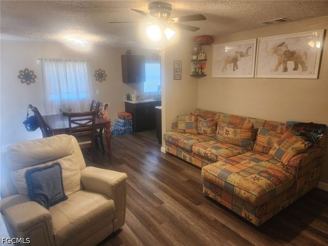 4707 Duera Mae DR, Fort Myers, FL 33908