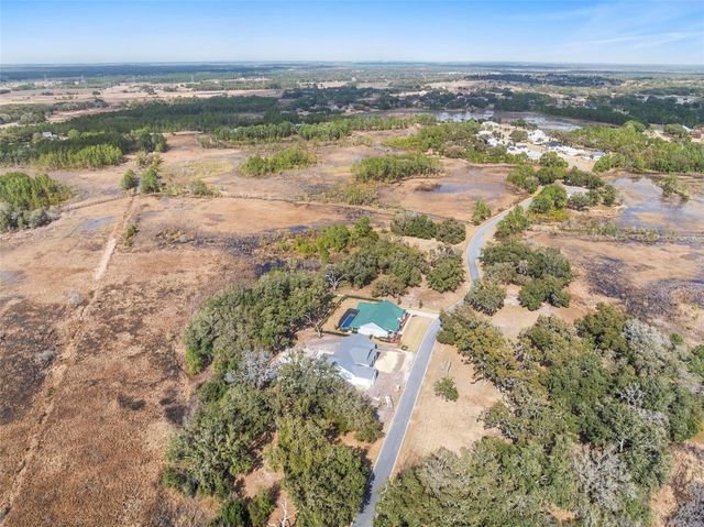 446 LONG AND WINDING ROAD, Howey In The Hills, FL 34737