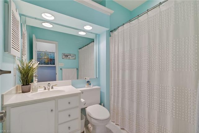 2301 Beach Haven Dr Apt 202, Virginia Beach, VA 23451