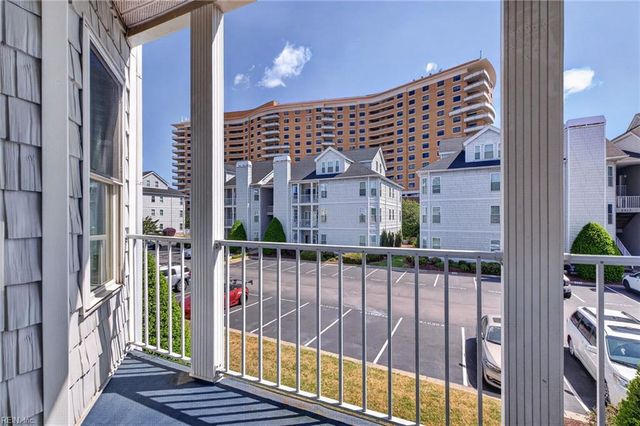 2301 Beach Haven Dr Apt 202, Virginia Beach, VA 23451