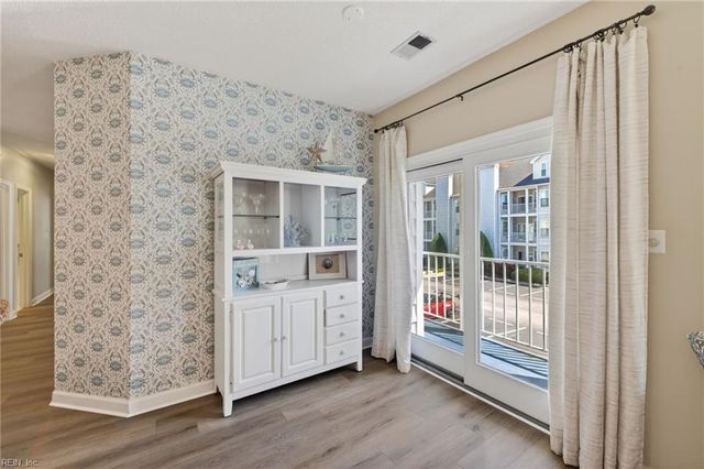 2301 Beach Haven Dr Apt 202, Virginia Beach, VA 23451