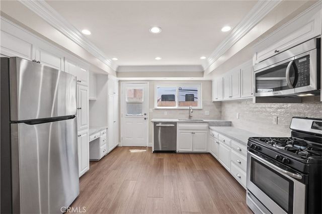 2932 Bostonian, Los Alamitos, CA 90720