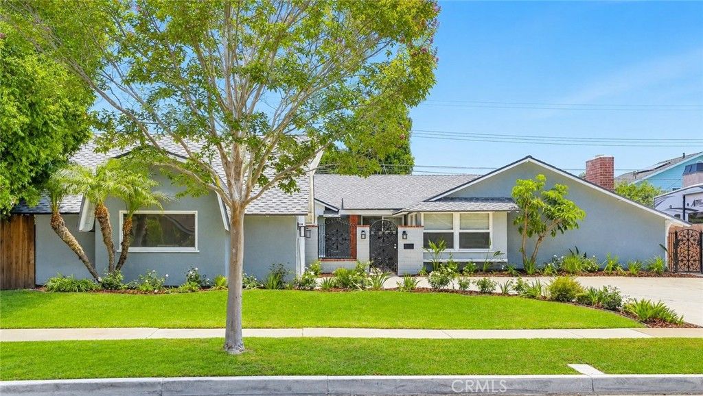 2932 Bostonian, Los Alamitos, CA 90720