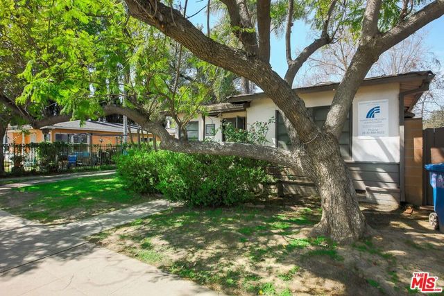 5663 Kester Avenue, North Hollywood, CA 91411