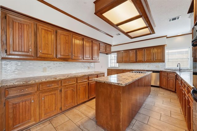 15307 T C Jester Boulevard, Houston, TX 77068