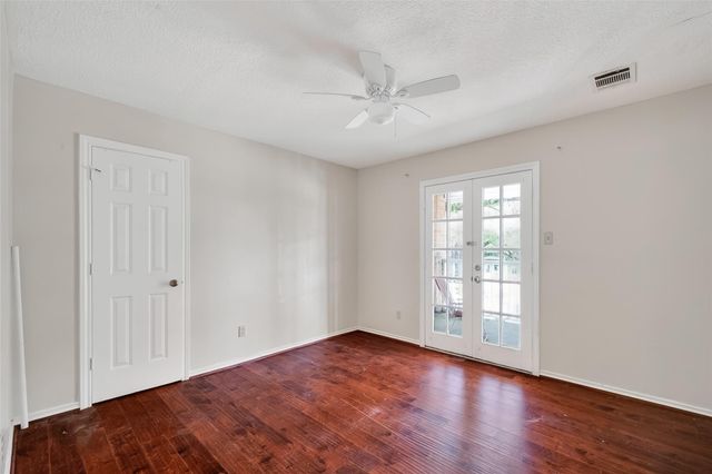 15307 T C Jester Boulevard, Houston, TX 77068