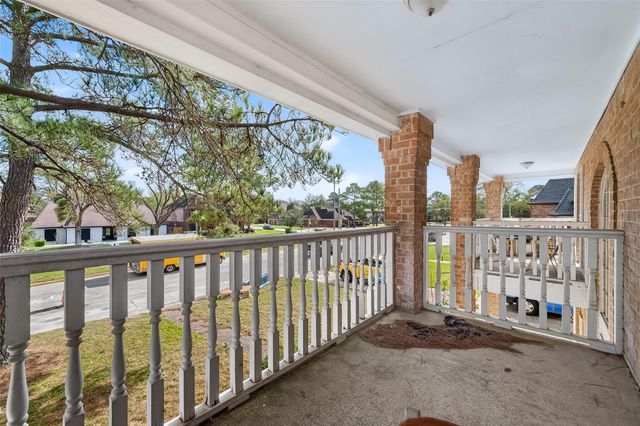 15307 T C Jester Boulevard, Houston, TX 77068