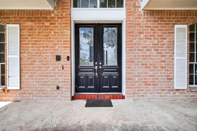 15307 T C Jester Boulevard, Houston, TX 77068