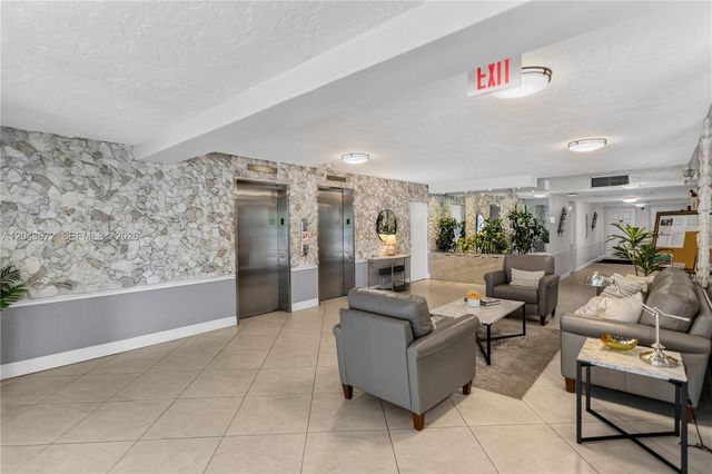 3010 N Course Dr 510, Pompano Beach, FL 33069