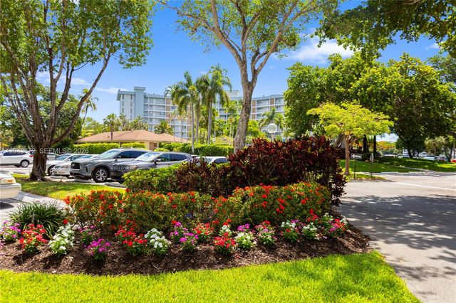 3010 N Course Dr 510, Pompano Beach, FL 33069
