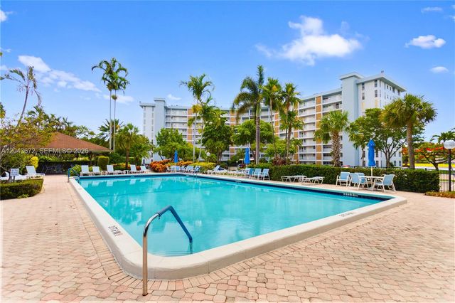 3010 N Course Dr 510, Pompano Beach, FL 33069