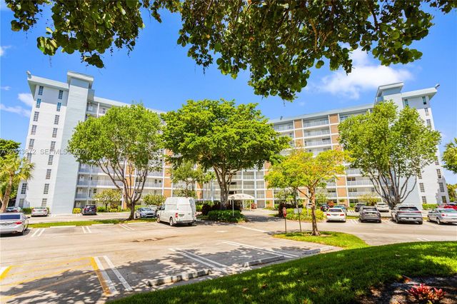 3010 N Course Dr 510, Pompano Beach, FL 33069